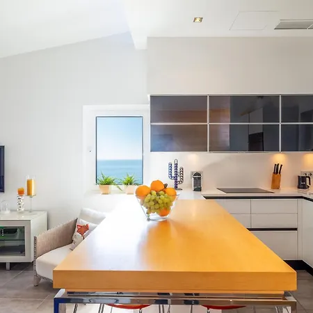 #041 Luxury House Stylish & Comfortable Вилла