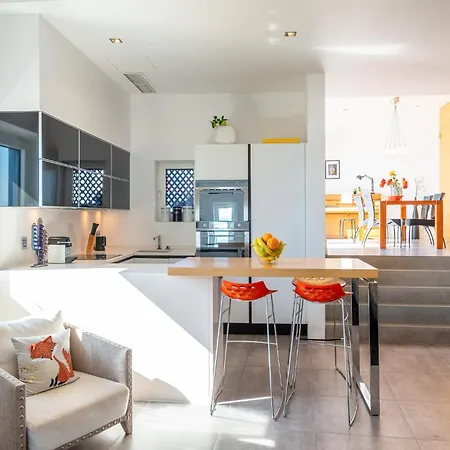 #041 Luxury House Stylish & Comfortable Албуфейра