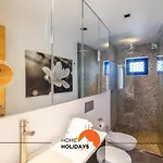 #041 Luxury House Stylish & Comfortable * アルブフェイラ