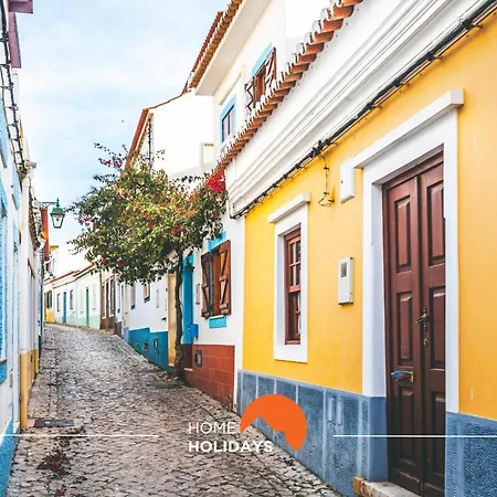 #041 Future House By Holidays