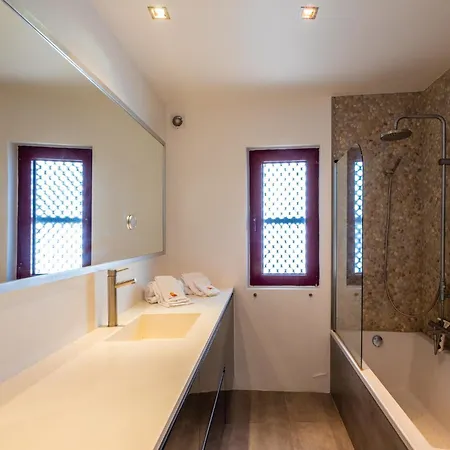 #041 Luxury House Stylish & Comfortable 빌라 *