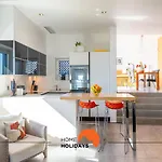 #041 Luxury House Stylish & Comfortable