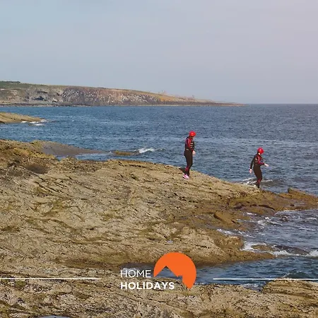 #041 Future House By Holidays Willa