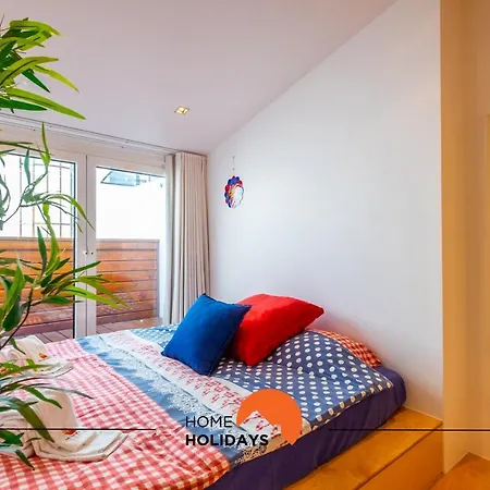 #041 Future House By Holidays *