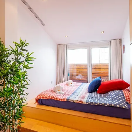 #041 Luxury House Stylish & Comfortable Villa